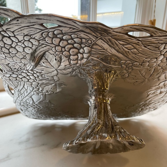 Arthur Court Grapes Aluminum Cake Stand - Picture 5 of 8